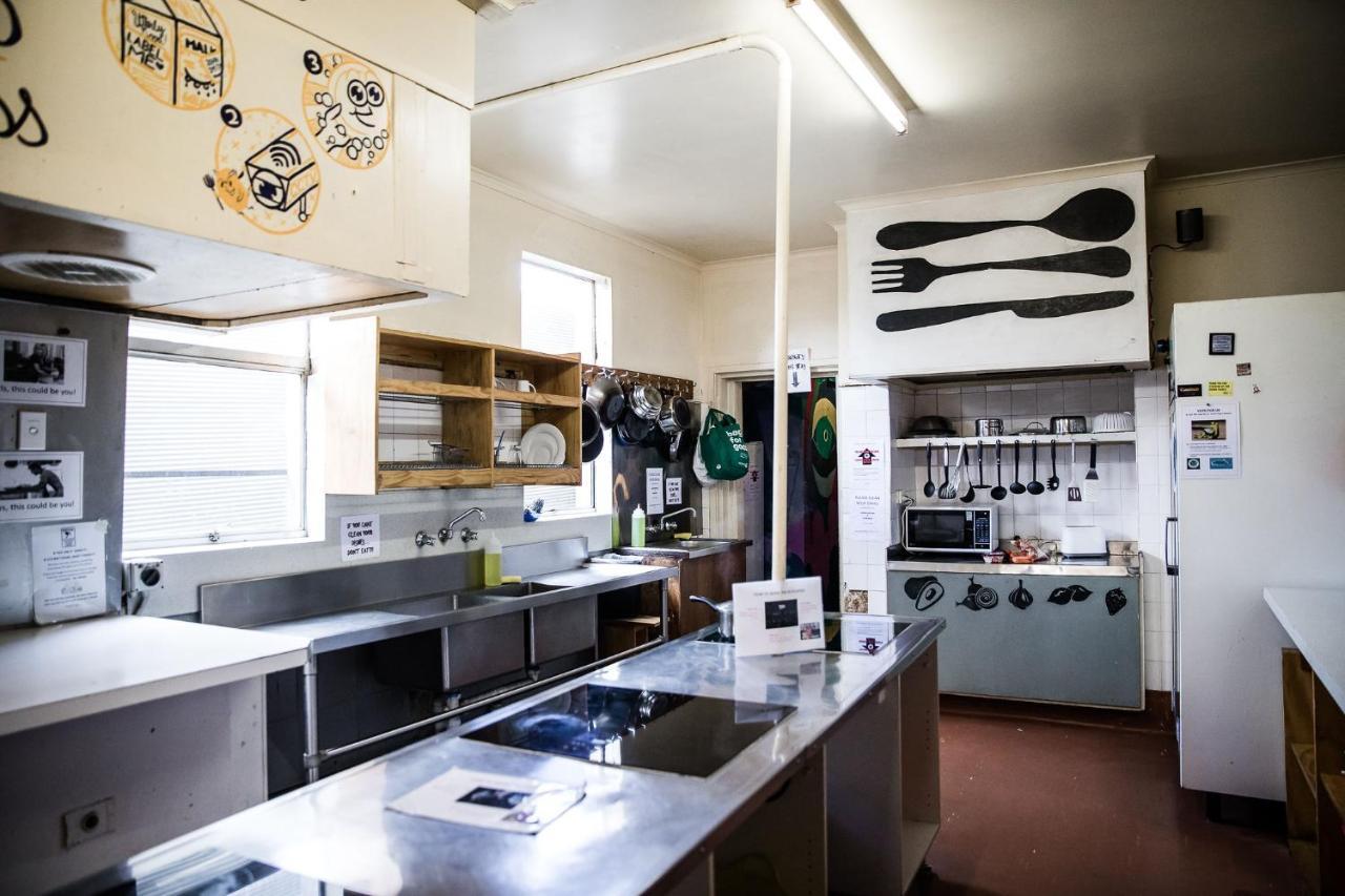 The Pickled Frog Hostel Hobart Buitenkant foto
